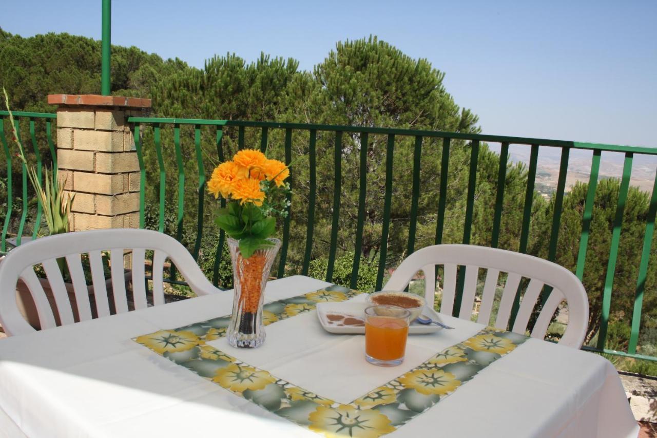 B&B Borgo Pileri Mazzarino Экстерьер фото