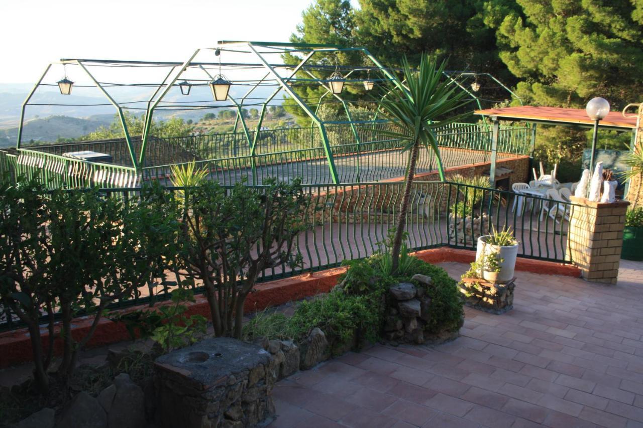 B&B Borgo Pileri Mazzarino Экстерьер фото
